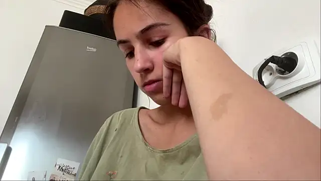 Snapshot of SindyKay chatting on July 16, 2026, 5:46 am SindyKay online show from July 16, 2026, 5:46 am