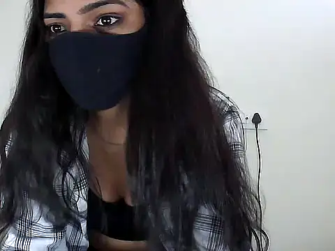 Hot-Roshni online show from July 17, 2026, 7:04 am