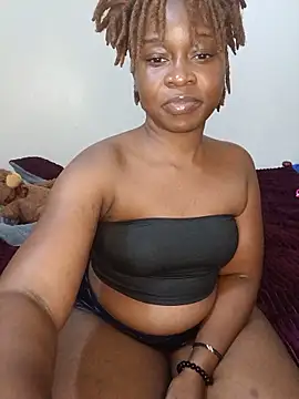 Snapshot of Ssexyie_juls chatting on June 15, 2026, 10:34 pm Ssexyie juls online show from June 15, 2026, 10:34 pm
