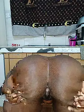 Snapshot of Ssexyie_juls chatting on July 1, 2026, 8:52 pm Ssexyie juls online show from July 1, 2026, 8:52 pm