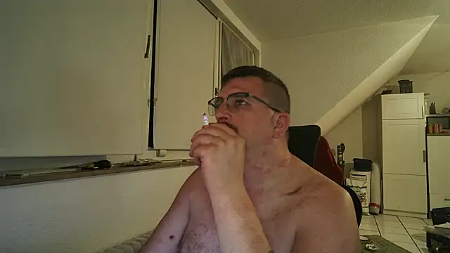 Snapshot of Redtaiger chatting on May 30, 2026, 10:29 pm Redtaiger online show from May 30, 2026, 10:29 pm