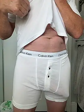 Erexsean66 online show from August 4, 2026, 5:04 pm
