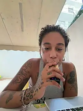 Kira nyxx online show from July 13, 2026, 3:48 pm