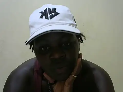 Snapshot of betty_love254 chatting on June 5, 2026, 2:45 pm betty love254 online show from June 5, 2026, 2:45 pm
