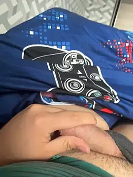 boygaygrudz18 online show from July 3, 2026, 7:04 am