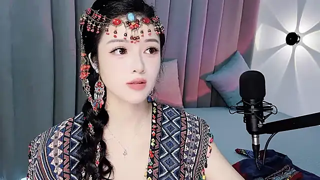 Momo-Wow online show from July 5, 2026, 6:20 am