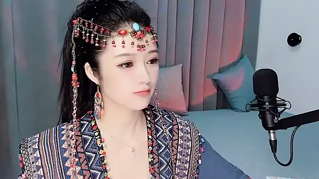 Momo-Wow online show from July 10, 2026, 5:34 am
