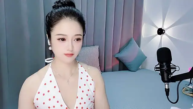 Momo-Wow online show from July 13, 2026, 6:27 am