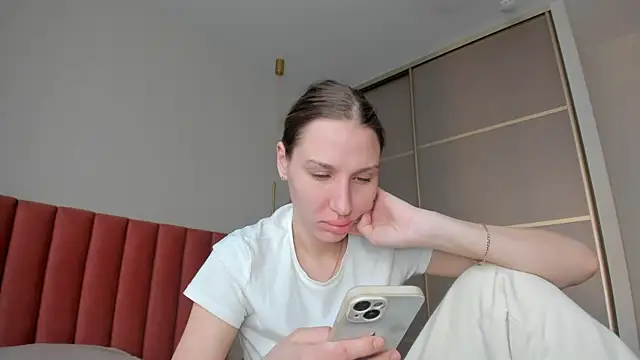 SofiClimbing online show from March 16, 2025, 12:34 am