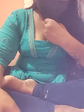 Snapshot of Tamilvalarmathi chatting on June 1, 2026, 11:56 am Tamilvalarmathi online show from June 1, 2026, 11:56 am
