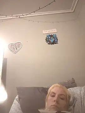 fuckinaroundandfindinout online show from July 1, 2026, 10:06 am