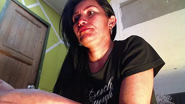 Nicolsweet  online show from July 4, 2026, 3:45 am