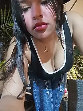 isabellaivyy online show from July 11, 2026, 2:14 am