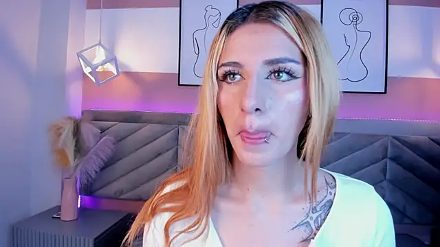 Snapshot of scarlet__rossi chatting on July 10, 2026, 3:11 am scarlet rossi online show from July 10, 2026, 3:11 am
