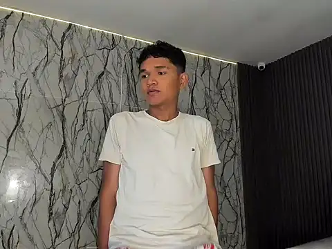 Snapshot of davexxx_ chatting on July 22, 2026, 3:20 am davexxx online show from July 22, 2026, 3:20 am