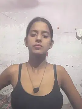 Snapshot of Saloni-Tyagi chatting on June 25, 2026, 10:20 am Saloni-Tyagi online show from June 25, 2026, 10:20 am