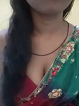Sexy-Zeenat online show from June 15, 2026, 5:09 am