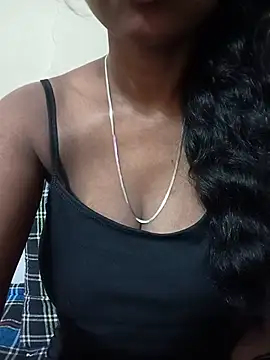 Sexy-Zeenat online show from July 8, 2026, 8:30 am