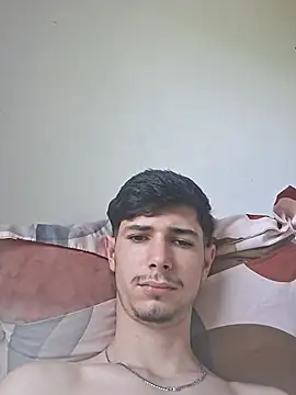 Snapshot of BigAlexxx1 chatting on July 14, 2026, 9:25 am BigAlexxx1 online show from July 14, 2026, 9:25 am