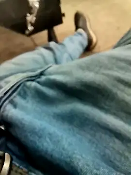 Singlemaleforcouples online show from December 20, 2024, 11:21 am