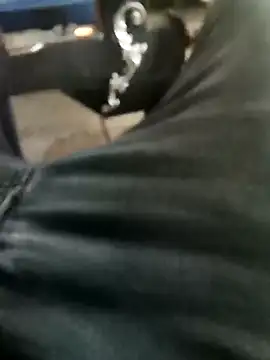 Singlemaleforcouples online show from December 24, 2024, 11:38 am