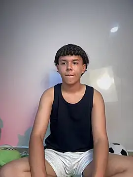 Zayn Ross online show from June 3, 2026, 9:31 pm