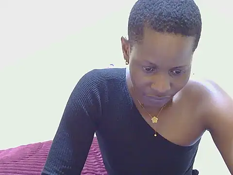 lunah sexxy online show from July 18, 2026, 11:30 pm