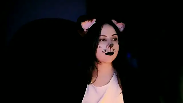 Snapshot of KattyySummer chatting on July 5, 2026, 8:27 pm KattyySummer online show from July 5, 2026, 8:27 pm