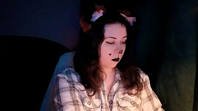 Snapshot of KattyySummer chatting on July 9, 2026, 10:47 pm KattyySummer online show from July 9, 2026, 10:47 pm