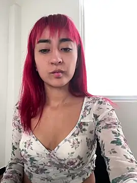 Juliethademon online show from June 10, 2026, 12:48 pm