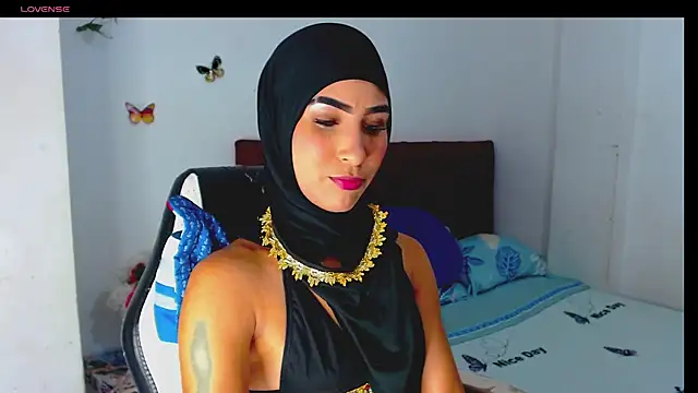 Snapshot of Malikaa__ chatting on June 3, 2026, 10:15 pm Malikaa online show from June 3, 2026, 10:15 pm