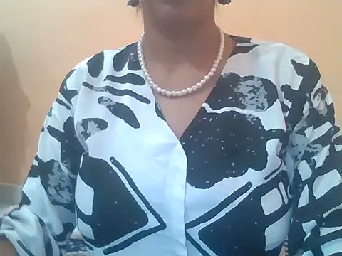 Snapshot of Anna_gougeous chatting on June 25, 2026, 4:34 am Anna gougeous online show from June 25, 2026, 4:34 am