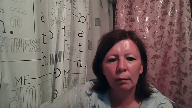 Schastlivaya43 online show from July 3, 2026, 6:25 pm