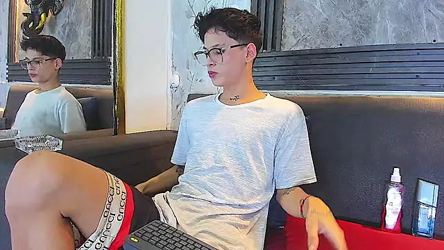 Brianhot0F online show from July 5, 2026, 7:54 pm