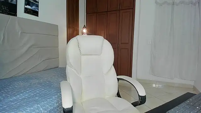 Snapshot of lia_monroe1 chatting on July 29, 2026, 8:07 pm lia monroe1 online show from July 29, 2026, 8:07 pm