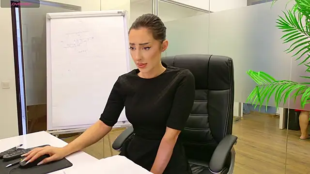 Snapshot of BabesGoWild chatting on March 5, 2025, 8:21 am BabesGoWild online show from March 5, 2025, 8:21 am