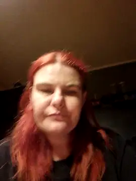 Snapshot of GoldenWifee chatting on July 7, 2026, 7:18 pm GoldenWifee online show from July 7, 2026, 7:18 pm