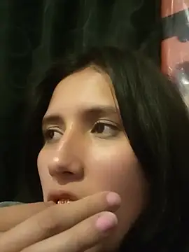 Snapshot of MIA_COINS chatting on July 8, 2026, 4:39 am MIA COINS online show from July 8, 2026, 4:39 am