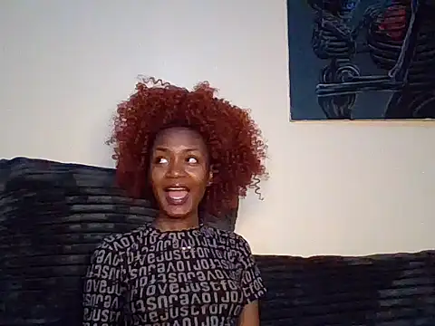 Snapshot of Lill_Miss chatting on June 24, 2026, 6:40 pm Lill Miss online show from June 24, 2026, 6:40 pm
