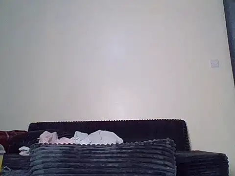 Snapshot of Lill_Miss chatting on July 9, 2026, 8:57 pm Lill Miss online show from July 9, 2026, 8:57 pm