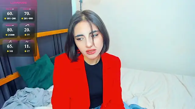 LunarLori online show from June 29, 2026, 8:09 am