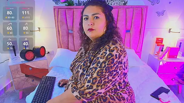 Snapshot of Mia_Hony chatting on June 23, 2026, 12:47 pm Mia Hony online show from June 23, 2026, 12:47 pm