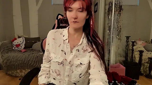 youngmilfBlossom online show from June 16, 2026, 5:37 pm