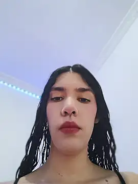 MaddyMendozax online show from June 23, 2026, 1:25 am