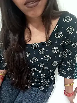 Snapshot of Meenakshi_rajput chatting on June 10, 2026, 4:12 am Meenakshi rajput online show from June 10, 2026, 4:12 am