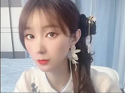 Vivi2222vivi online show from June 11, 2026, 2:22 am