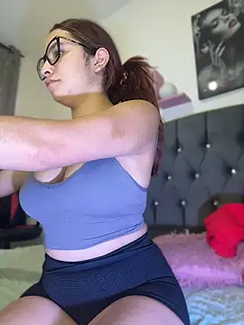 JUANITA-007 online show from July 16, 2026, 12:33 pm