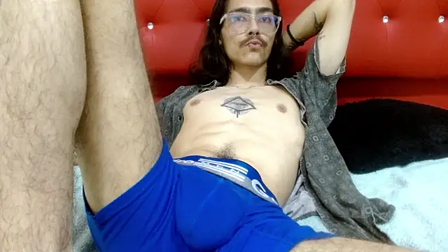 bigcock robert online show from June 26, 2026, 7:40 pm