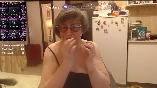 Snapshot of Sharon_Amore chatting on May 9, 2026, 5:40 pm Sharon Amore online show from May 9, 2026, 5:40 pm