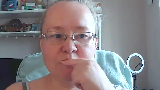 Viola27 online show from July 16, 2026, 5:57 am